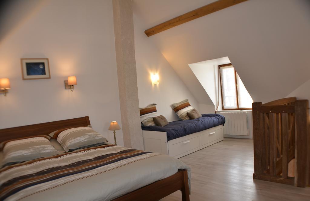 Gîte à l'ombre des chênes Châteauvieux Camera foto